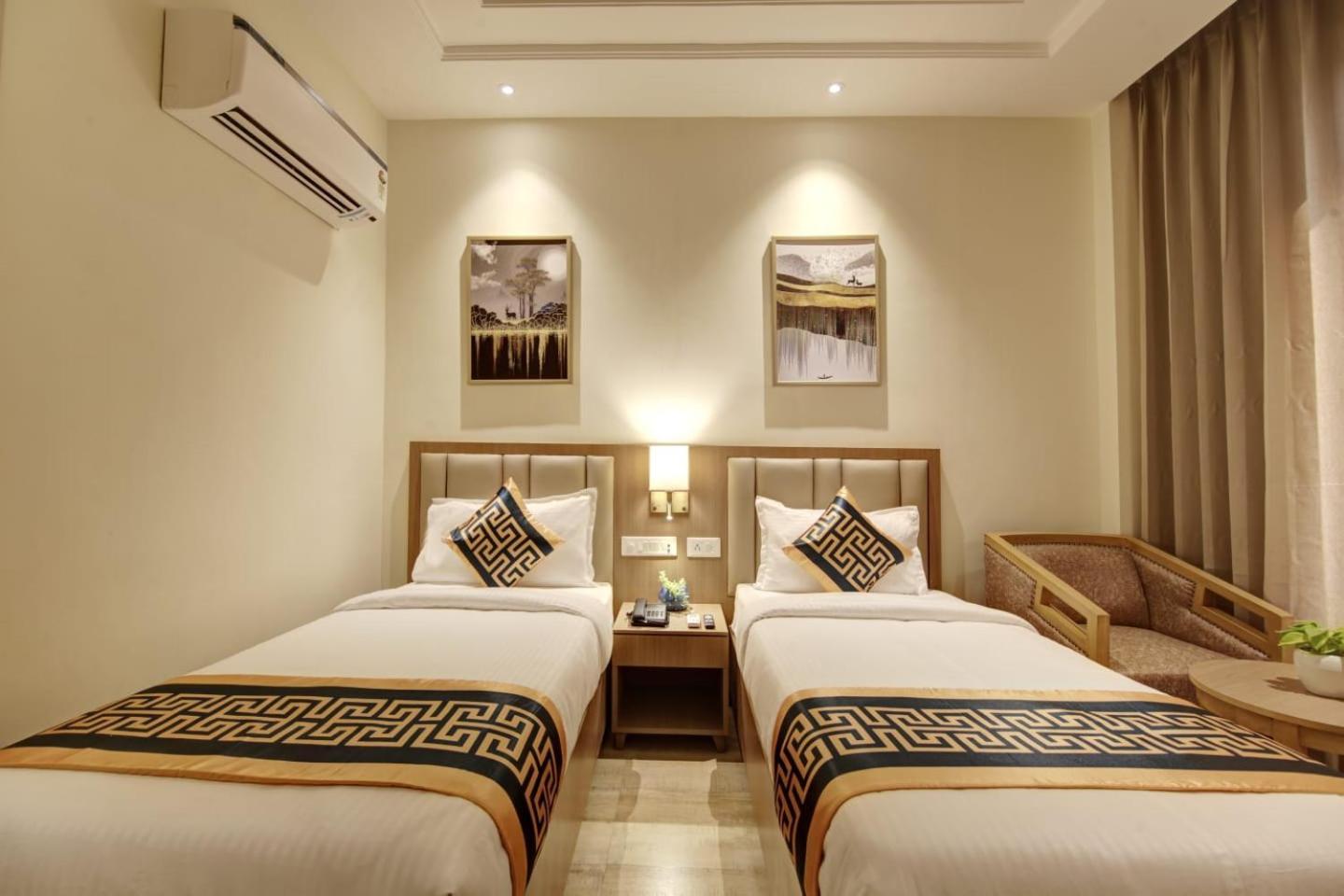 Hotel Grand Aerotech New Delhi Extérieur photo