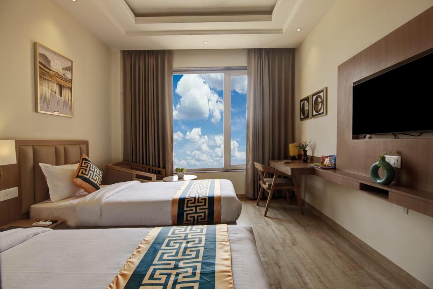 Hotel Grand Aerotech New Delhi Extérieur photo